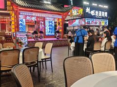 -刘姐啤酒鱼民族演艺餐厅(西街总店)