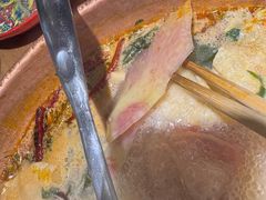 -洱火云南酸菜牛肉火锅(石景山当代商城店)