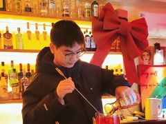 -Mx.cocktail bar