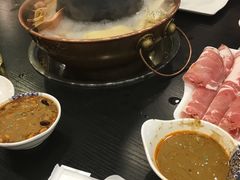 -楼外楼大刀肉传统火锅(西安大路店)