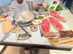 -左庭右院鲜牛肉火锅(金山万达店)