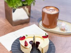 -潮一不贰·法式甜品·生日蛋糕·西式简餐(外滩店)