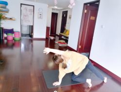 -Yvon yoga 瑜伽·精准体态管理中心