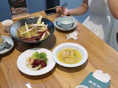 -江南驿·二十余年创意杭帮味(良渚玉鸟集店)