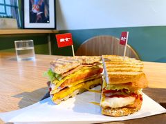 -Catch Bagel(芳草地店)