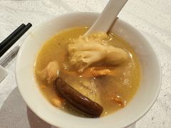 -彩云天云南餐厅