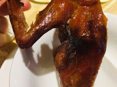招牌烤乳鸽-石岐佬中山菜馆(张溪店)