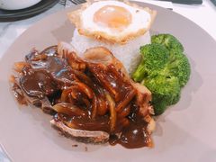 黑椒猪扒煎蛋饭-Food Factory 食街工坊