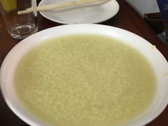 小米粥-宝瑞门钉肉饼店