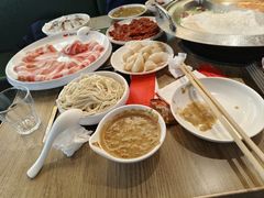 -彤德莱火锅(商圣嘉源店)