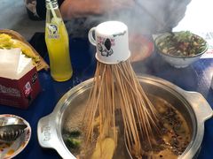 -马路边边串串香(涑河南街店)