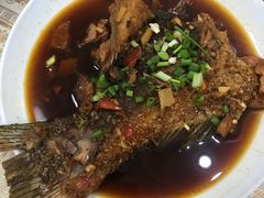 -天乐农家鱼头王(天目湖店)