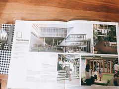 -ROAST coffee & eatery