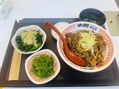 -牛邸·烧肉饭(来福士店)