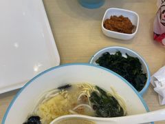 -灵芝妹子海鲜米线(凯德和平广场店)