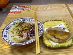 -陕味食族油泼面·小炒盖码面(双榆树店)