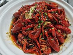 -肥小宝·金牌油焖大虾(襄阳龙虾地标店)