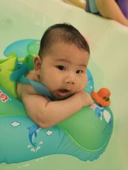 点击看大图 -Pony Baby宝尼婴幼儿游泳SPA馆