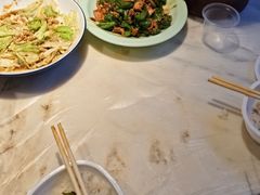 -老街烧烤大排档·地道湖北菜·龙虾馆(汉口火车站店)