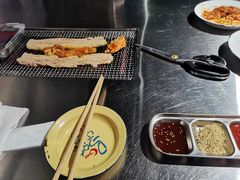 -马路牙子地桌烤肉(工体店)