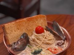 -I HOLIC艾豪丽披萨(KKone店)