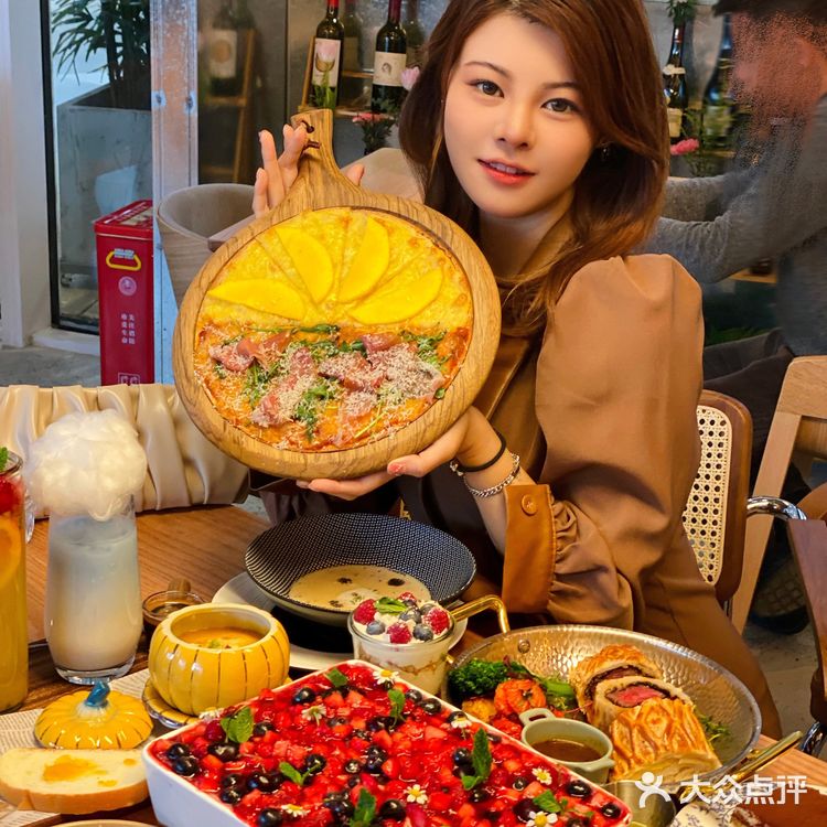 圣诞🧑‍🎄约会去哪里❓华发泥靴超可以
