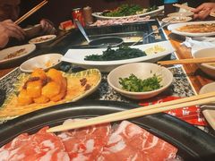 -老牌坊云南鱼豆花火锅(哈西万达店)