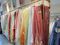 -一揽芳华汉服旗袍体验馆(拙政园店)