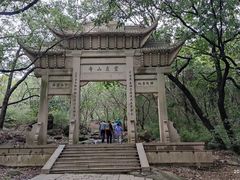 -灵岩山风景区