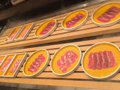 -钱小奴海鲜自助黑金店(杭州滨江龙湖店)