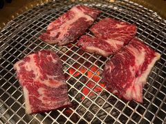 -铭牛烧肉·和牛海鲜自助(高新月牙湖店)