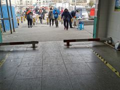 -滨海新区濒开里菜市场