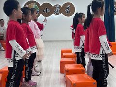-小荧星艺校(浦东中环分校)