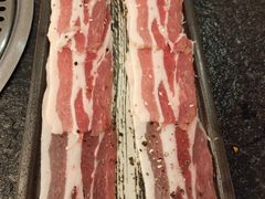 薄切猪五花肉-炙忧烤肉屋(中国铁建广场店)