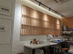 -李与白包子铺(桐梓林店)