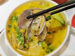 -何记花甲(海岸城旗舰店)