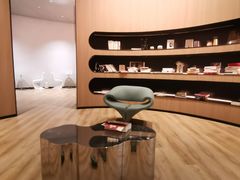 -涨巢·潮玩水疗局