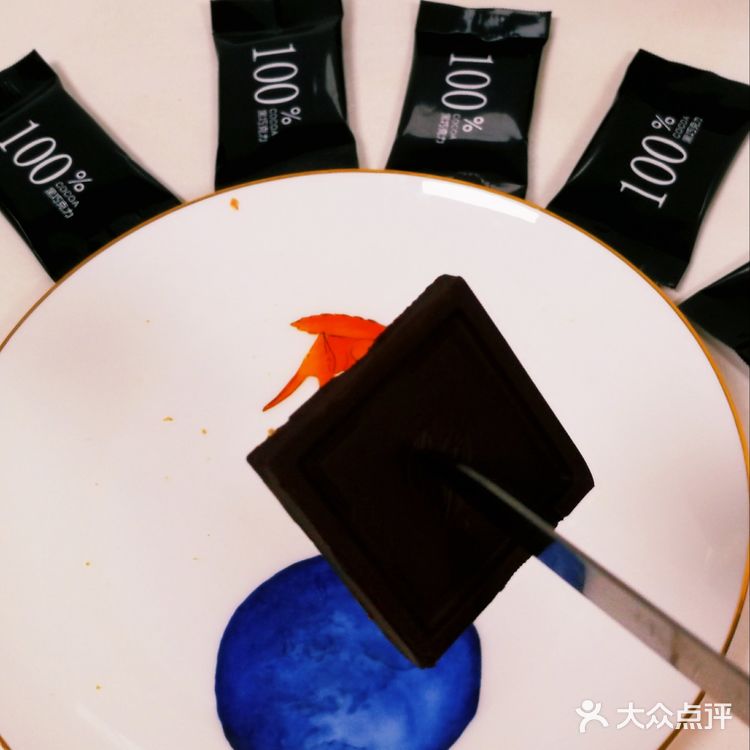 轻脂又减肥的黑巧，你get到了吗？🍫