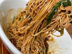 炸酱面-李与白包子铺(桐梓林店)