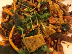-拿渡·水煮鱼麻辣香锅(王府井奥莱·香江小镇店)