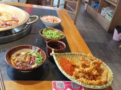 -王婆乔鲜鱼自助火锅(蜀汉路店)