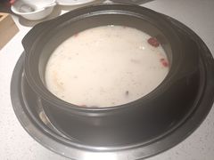 -粤小煲鲜汤猪肚鸡(丹尼斯二天地店)