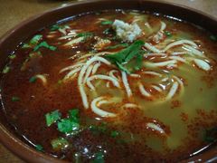 -亮亮面馆(经六路店)