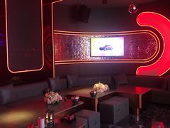 -星聚会KTV(龙湖狮山天街店)