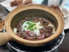 窝蛋牛肉饼煲仔饭-红星光发煲仔饭(文海店)