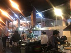 大堂-马路牙子地桌烤肉(工体店)