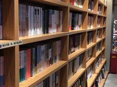 -百新书局(尚悦湾店)