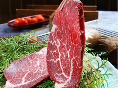-山川小町·极番烧肉(新地假日广场店)