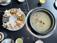 -野菌皇海景野生菌火锅(滨海大道店)