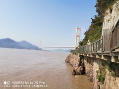 -月亮湾风景点